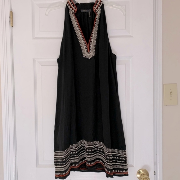 THML | Embroidered Shift Dress M/MP/L - Picture 8 of 8